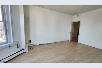 239 S 8th St, Newark, NJ 07103 - Photo 9