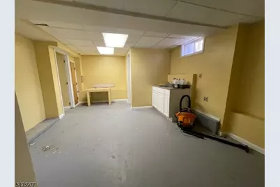 332 Lafayette St, Newark, NJ 07105 - Photo 33