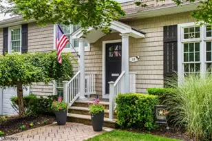 19 Springbrook Rd, Livingston, NJ 07039 - Photo 3