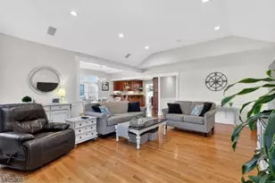 19 Springbrook Rd, Livingston, NJ 07039 - Photo 13