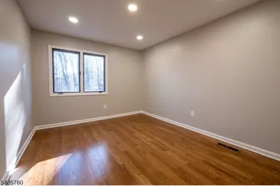 84 Stockton Ct, Parsippany, NJ 07950 - Photo 13