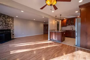84 Stockton Ct, Parsippany, NJ 07950 - Photo 7