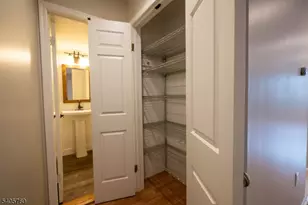 84 Stockton Ct, Parsippany, NJ 07950 - Photo 5