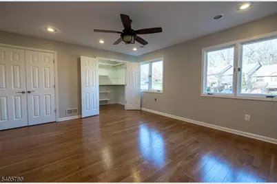 84 Stockton Ct, Parsippany, NJ 07950 - Photo 11