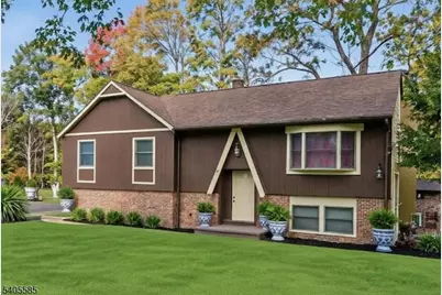 17 Brookwood Dr, Byram Township, NJ 07874 - Photo 1