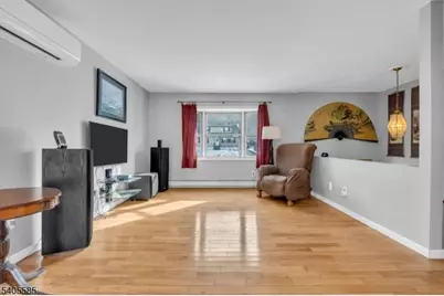 17 Brookwood Dr, Byram Township, NJ 07874 - Photo 5