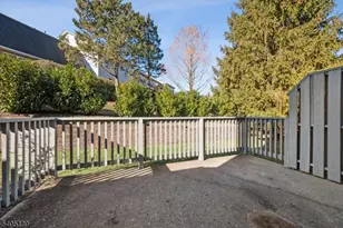 17 Coachlight Dr, Chatham Township, NJ 07928 - Photo 17