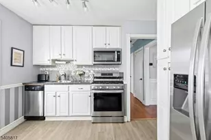 7 Colin Kelly St, Cranford Township, NJ 07016 - Photo 7