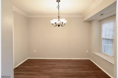 235 Tintern Ct, Franklin Township, NJ 08873 - Photo 3