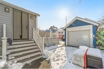 414 Martin St, Roselle, NJ 07203 - Photo 11