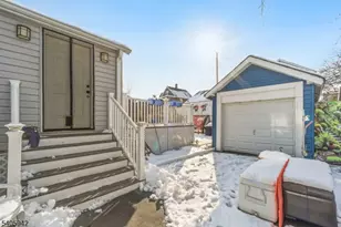 414 Martin St, Roselle, NJ 07203 - Photo 11