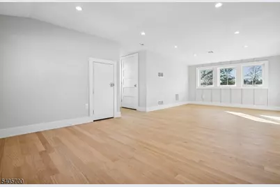 8 Willow St, Millburn, NJ 07041 - Photo 21