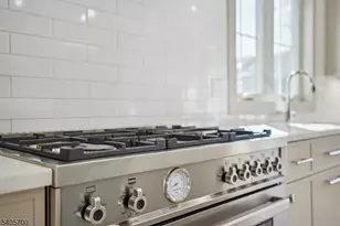 8 Willow St, Millburn, NJ 07041 - Photo 15