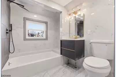 41 Girard Pl, Newark, NJ 07108 - Photo 33