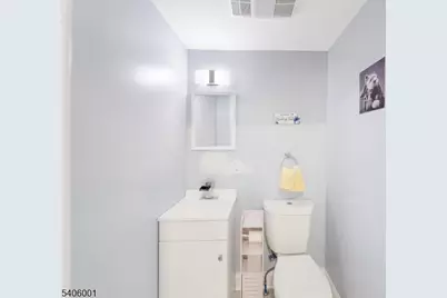 61 Keer Ave, Newark, NJ 07112 - Photo 7