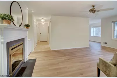 23E Heritage Dr, Chatham Township, NJ 07928 - Photo 7