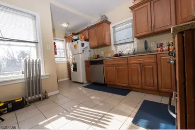 10 Glennon Pl, West Orange Township, NJ 07052 - Photo 13