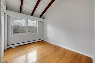 49 Pine Grove Rd, Berkeley Heights Township, NJ 07922 - Photo 9