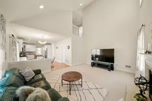 4 Forest Hill Ct, Hanover Township, NJ 07981 - Photo 11