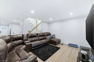 15 Rector Ave, Woodbridge Township, NJ 07095 - Photo 9