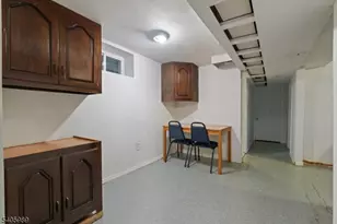 1094 Avenue C, Bayonne, NJ 07002 - Photo 15