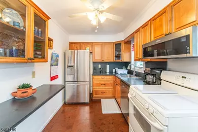 1452 Lincoln Ave, Pompton Lakes, NJ 07442 - Photo 7