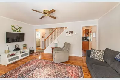 1452 Lincoln Ave, Pompton Lakes, NJ 07442 - Photo 5