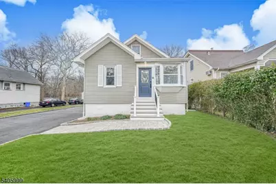 16 Grey Rock Ave, Little Falls Township, NJ 07424 - Photo 1