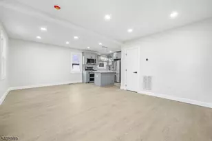 16 Grey Rock Ave, Little Falls Township, NJ 07424 - Photo 5