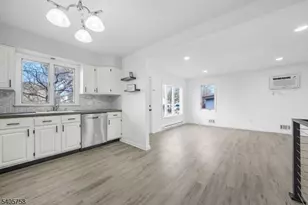 12 Carlson Pl, Parsippany, NJ 07034 - Photo 5