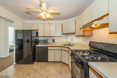 7 Drake Ln #7, Roxbury Township, NJ 07852 - Photo 11