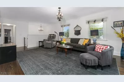 173 W Oak St, Bernards Township, NJ 07920 - Photo 5