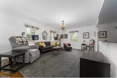 173 W Oak St, Bernards Township, NJ 07920 - Photo 3