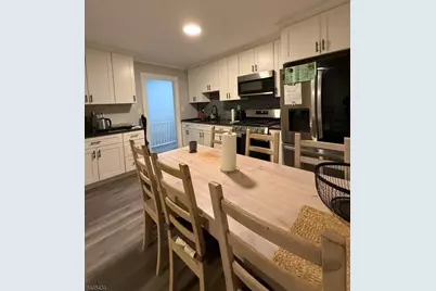 210 E Henry St, Linden, NJ 07036 - Photo 3