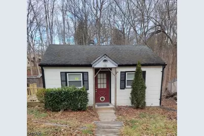 16 Beech Ct, Ringwood, NJ 07456 - Photo 1