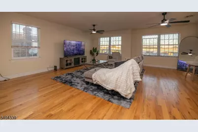 307 Pearl St, Elizabeth, NJ 07202 - Photo 3