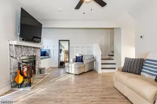 15 Village Way, Highland Lakes, NJ 07462 - Photo 13