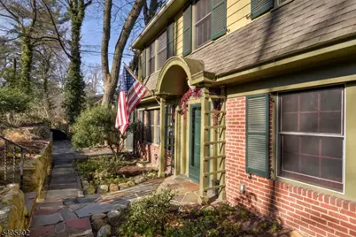 15 Overlook Rd, Caldwell, NJ 07006 - Photo 11