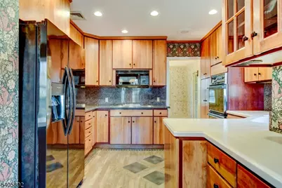 15 Overlook Rd, Caldwell, NJ 07006 - Photo 17