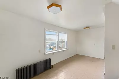 826 Sigsbee Ave, Alpha, NJ 08865 - Photo 23