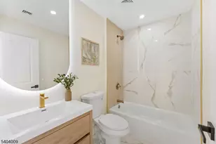 461 Thoreau Terrace, Union Township, NJ 07083 - Photo 13