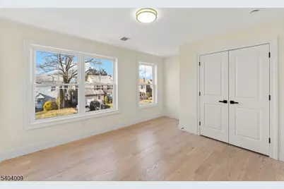 461 Thoreau Ter, Union Township, NJ 07083 - Photo 23