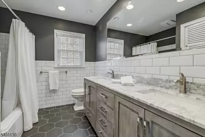 986 Chimney Ridge Dr, Springfield, NJ 07081 - Photo 19