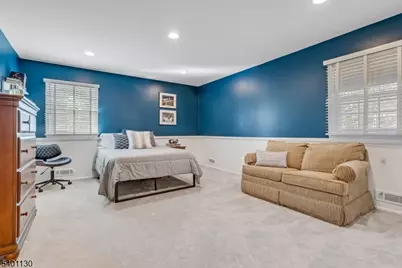 986 Chimney Ridge Dr, Springfield, NJ 07081 - Photo 17