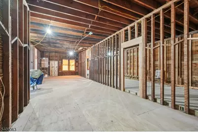 125 Madeline Ave, Clifton, NJ 07011 - Photo 35