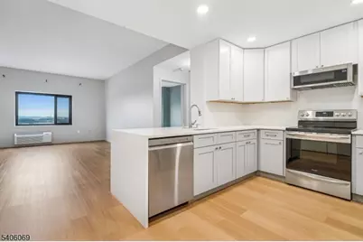 1 Carriage City Plz #1509, Rahway, NJ 07065 - Photo 1