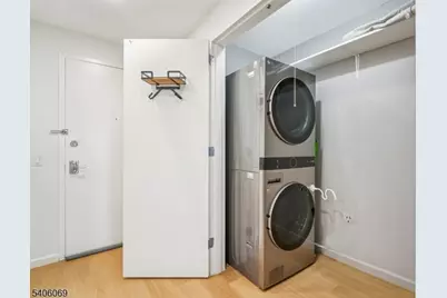 1 Carriage City Plz #1509, Rahway, NJ 07065 - Photo 5