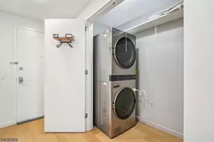 1 Carriage City Plz, Rahway, NJ 07065 - Photo 5