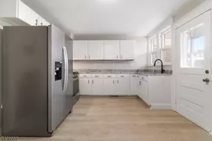 233 Irwin St, Phillipsburg, NJ 08865 - Photo 9