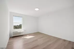 369 18th Ave, Newark, NJ 07108 - Photo 11